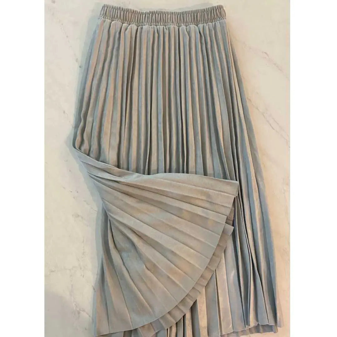 Amy Pleated Skirt