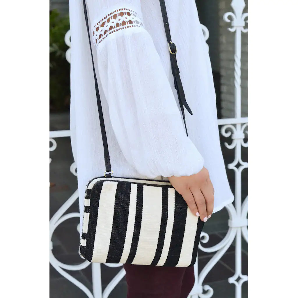 Andrea Crossbody